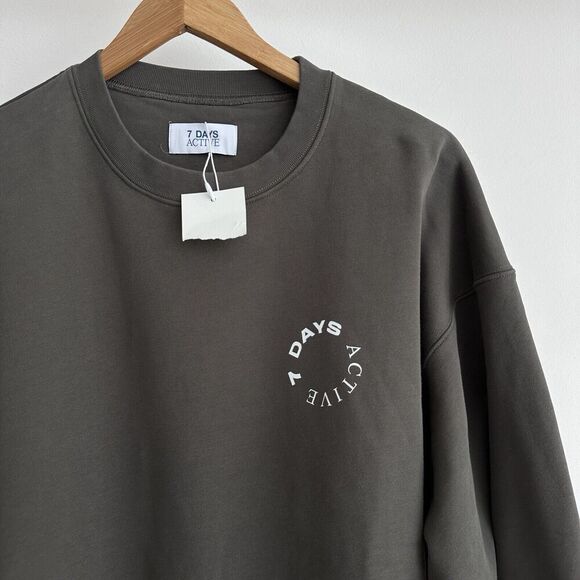 7 Days Active Monday Sweatshirt Unisex Medium Athleisure Everyday Cozy Comfy - Picture 2 of 7